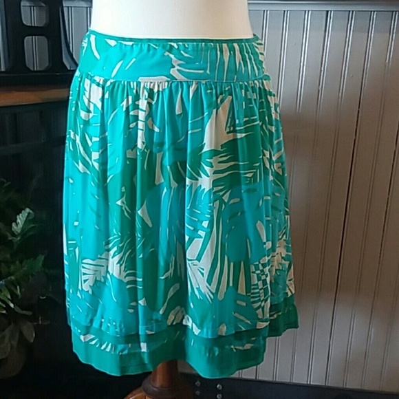 LOFT Dresses & Skirts - 💕LOFT* SKIRT